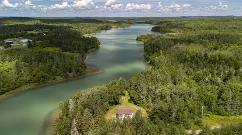 879 County Rd, Lubec, ME 04652