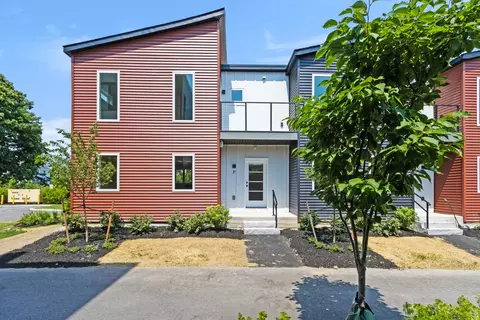 41 W Presumpscot St #F, Portland, ME 04103