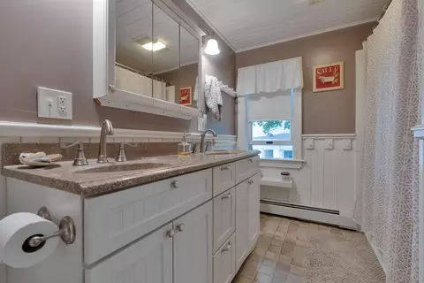 Bath - 428 Main St, Springvale, ME 04083 photo 2 of 2