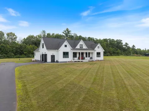 Exterior - 3 Sitko Ln, Berwick, ME 03901 photo 4 of 8