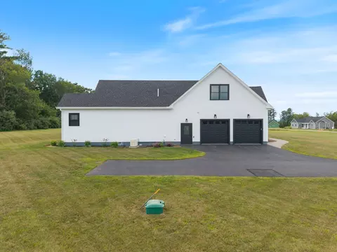 Exterior - 3 Sitko Ln, Berwick, ME 03901 photo 3 of 8