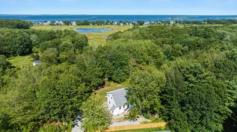 37 Old Pool Rd, Biddeford, ME 04005
