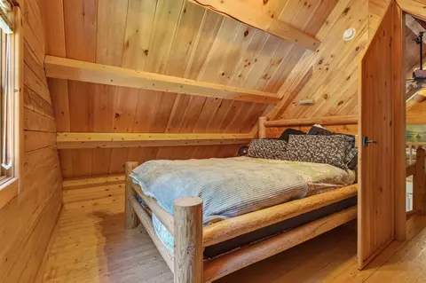Bedroom - 148 Small Point Rd, Phippsburg, ME 04562 photo 5 of 7