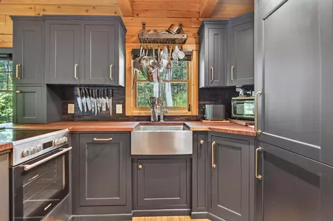 Kitchen - 148 Small Point Rd, Phippsburg, ME 04562 photo 6 of 6