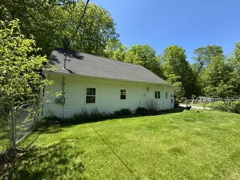 Exterior - 928 Main St, Wayne, ME 04284 photo 10 of 26