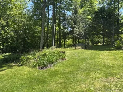 Exterior - 928 Main St, Wayne, ME 04284 photo 4 of 26