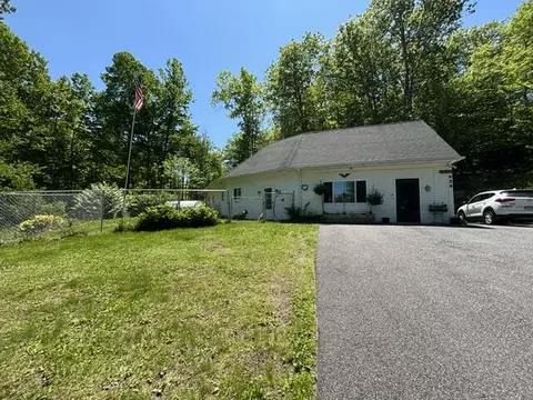 Exterior - 928 Main St, Wayne, ME 04284 photo 9 of 26