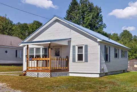 Exterior - 205 Bowdoin St, Millinocket, ME 04462 photo 2 of 6