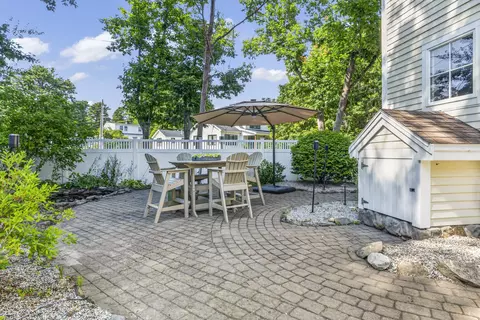 Exterior - 21 Beach Plum Ln, Ogunquit, ME 03907 photo 14 of 18