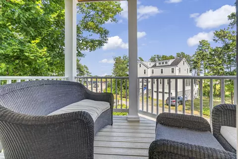 Exterior - 21 Beach Plum Ln, Ogunquit, ME 03907 photo 10 of 18