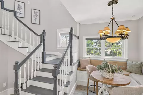 Entry Way - 21 Beach Plum Ln, Ogunquit, ME 03907 photo 7 of 7