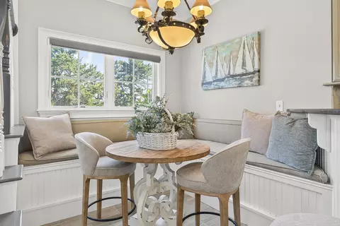 Dining - 21 Beach Plum Ln, Ogunquit, ME 03907 photo 4 of 4