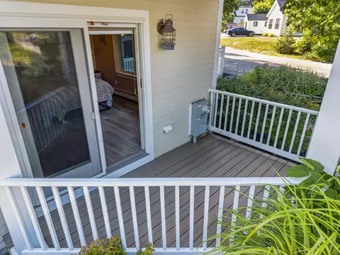 Exterior - 21 Beach Plum Ln, Ogunquit, ME 03907 photo 7 of 18