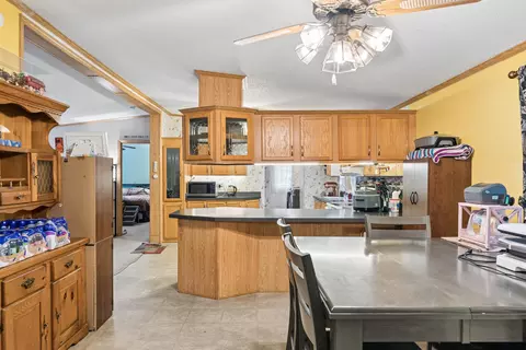 Kitchen - 254 Varney Mill Rd, Windham, ME 04062 photo 4 of 4