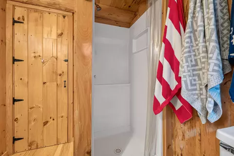 Bath - 306 Birches Beach Rd, Rangeley, ME 04970 photo 2 of 4