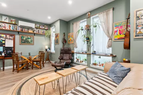 104 Grant St #204, Portland, ME 04101