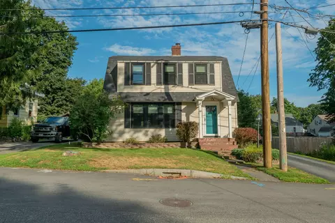 34 Belfort St, Portland, ME 04103