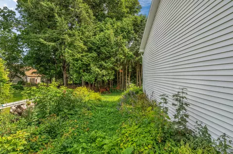 Exterior - 80 Chamberlain St, Brewer, ME 04412 photo 13 of 14