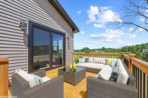 Exterior - 130 River Rd, Biddeford, ME 04005 photo 4 of 6