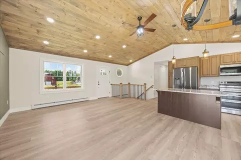 Living - 130 River Rd, Biddeford, ME 04005 photo 4 of 5