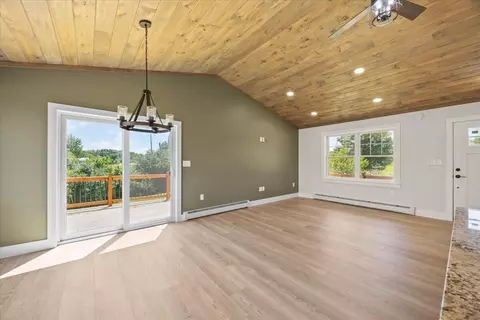 Living - 130 River Rd, Biddeford, ME 04005 photo 5 of 5