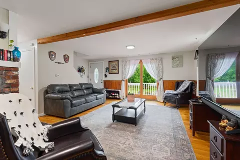 Living - 32 Grant Rd, Freeport, ME 04032 photo 1 of 4