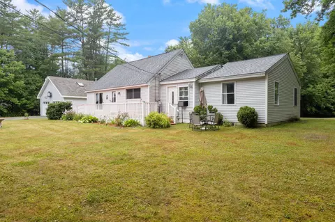 Exterior - 32 Grant Rd, Freeport, ME 04032 photo 2 of 7