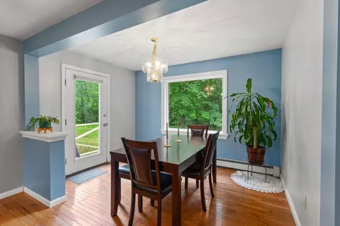 Dining - 32 Grant Rd, Freeport, ME 04032 photo 1 of 2