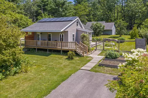 118 Rowe Ave, Portland, ME 04102