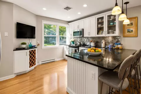 Kitchen - 52 Dunelawn Dr #15, Ogunquit, ME 03907 photo 3 of 5