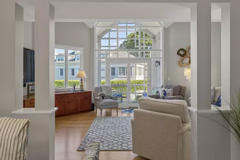 Living - 52 Dunelawn Dr #15, Ogunquit, ME 03907 photo 5 of 8