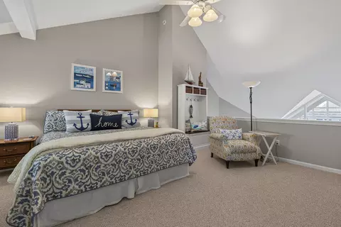 Bedroom - 52 Dunelawn Dr #15, Ogunquit, ME 03907 photo 2 of 10