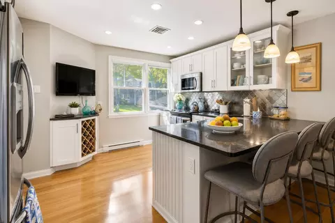 Kitchen - 52 Dunelawn Dr #15, Ogunquit, ME 03907 photo 1 of 5