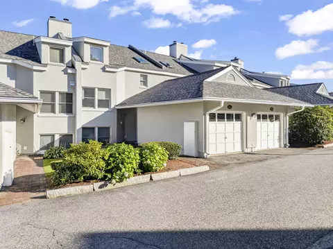 Exterior - 52 Dunelawn Dr #15, Ogunquit, ME 03907 photo 4 of 15