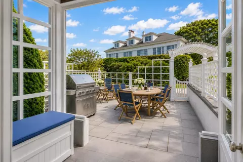 Exterior - 52 Dunelawn Dr #15, Ogunquit, ME 03907 photo 8 of 15