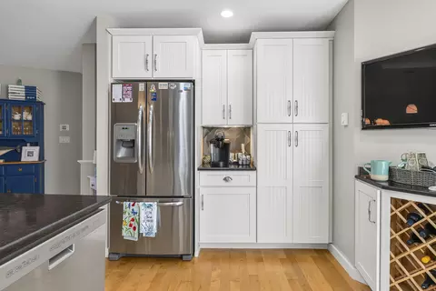 Kitchen - 52 Dunelawn Dr #15, Ogunquit, ME 03907 photo 5 of 5