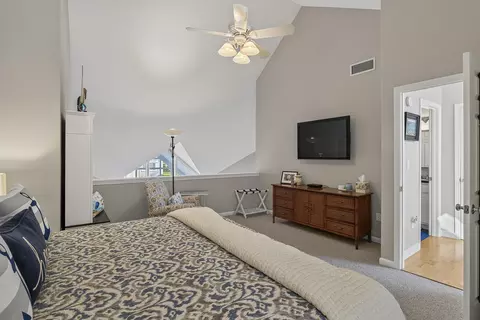 Bedroom - 52 Dunelawn Dr #15, Ogunquit, ME 03907 photo 5 of 10
