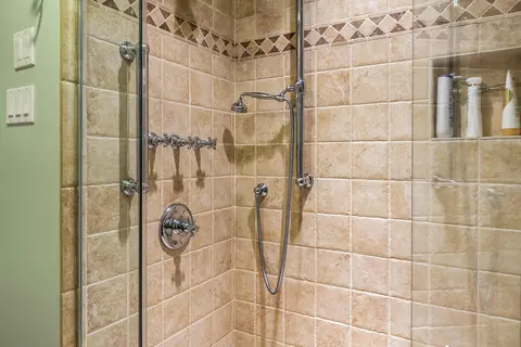 Bath - 52 Dunelawn Dr #15, Ogunquit, ME 03907 photo 7 of 7
