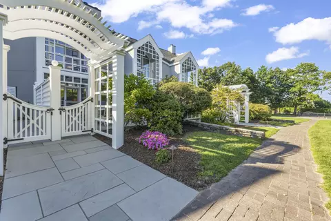 Exterior - 52 Dunelawn Dr #15, Ogunquit, ME 03907 photo 12 of 15