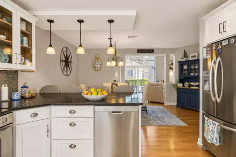 Kitchen - 52 Dunelawn Dr #15, Ogunquit, ME 03907 photo 2 of 5
