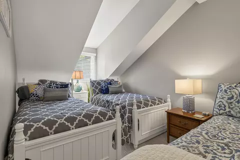 Bedroom - 52 Dunelawn Dr #15, Ogunquit, ME 03907 photo 4 of 10