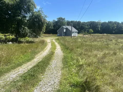 124 Maple Ln, Livermore, ME 04253