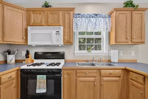 Kitchen - 1617 Pine Dr, Casco, ME 04015 photo 2 of 2
