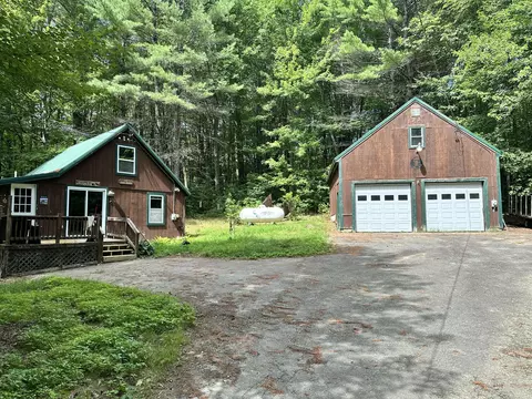 41 Old Farm Ln, Embden, ME 04958