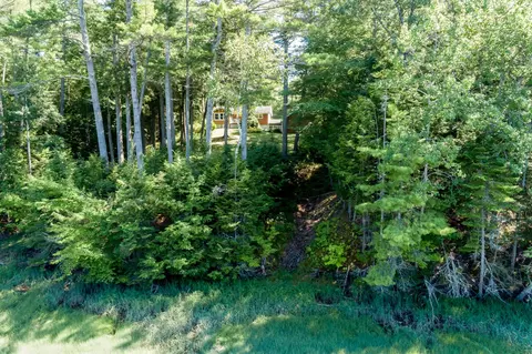 Exterior - 39 Spar Cove Rd, Freeport, ME 04032 photo 4 of 8