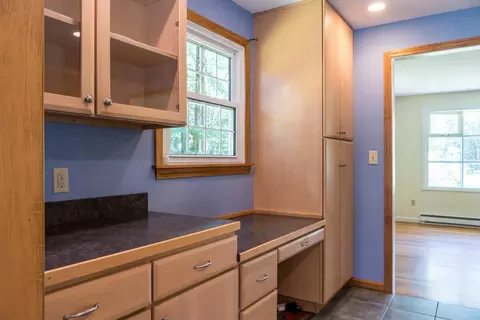 Entry Way - 39 Spar Cove Rd, Freeport, ME 04032 photo 1 of 2