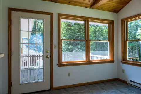 Entry Way - 39 Spar Cove Rd, Freeport, ME 04032 photo 2 of 2