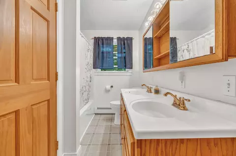 Bath - 1 Raymond Nelson Ln, Levant, ME 04456 photo 2 of 5