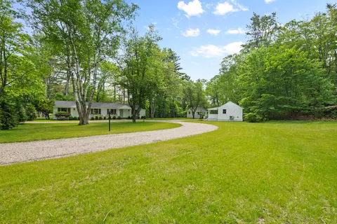 11 Wildes District Rd, Kennebunkport, ME 04046
