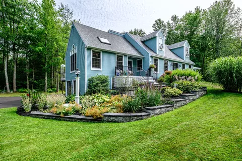 84 Winding Way, Yarmouth, ME 04096